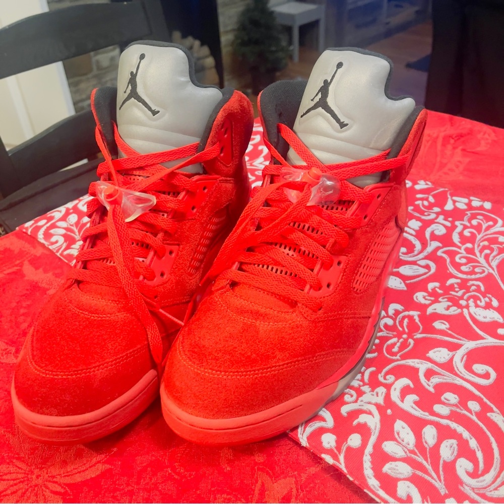 2017
Air Jordan 5 Retro 'Red Suede